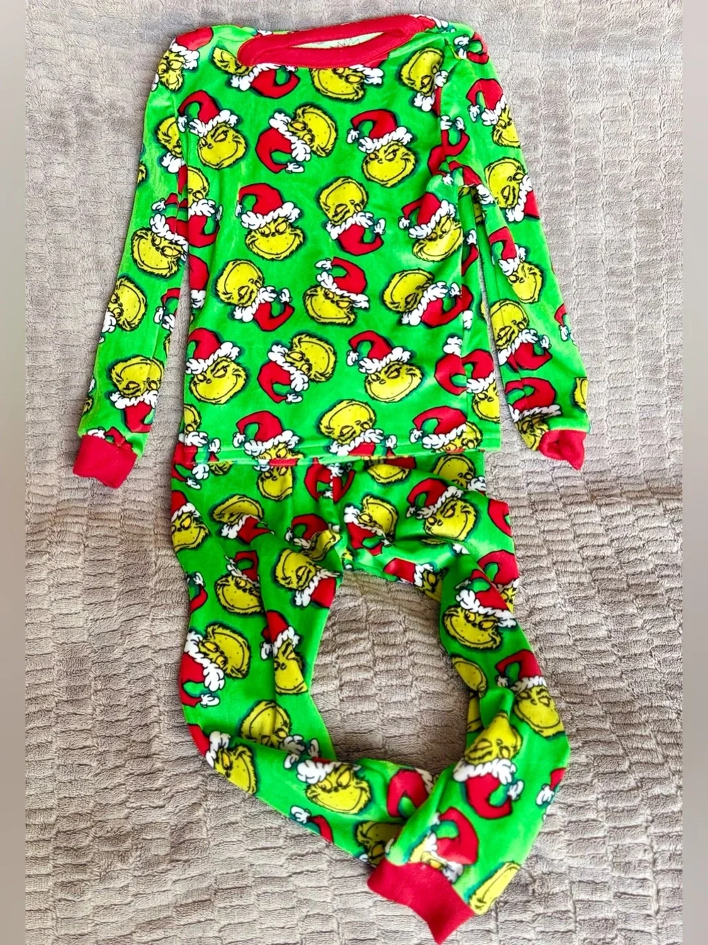Kids Green Grinch-Themed Holiday Pajama Set with Red Trim